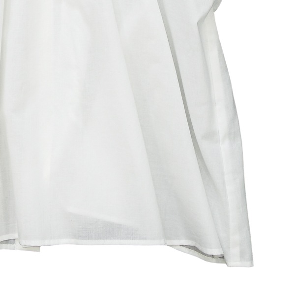 the last flower of the afternoon｜静寂の欠片　Half sleeve back-opened blouse［White（白）］