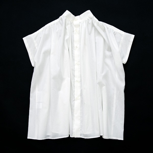 the last flower of the afternoon｜静寂の欠片　Half sleeve back-opened blouse［White（白）］