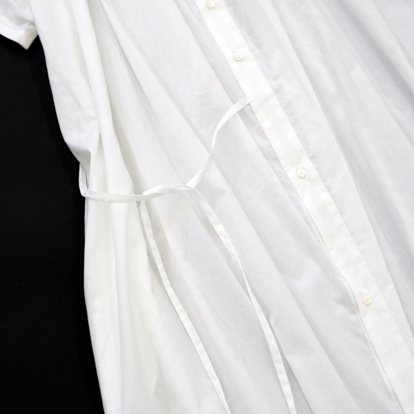 the last flower of the afternoon｜静寂の欠片　Half sleeve back-opened dress［White（白）］