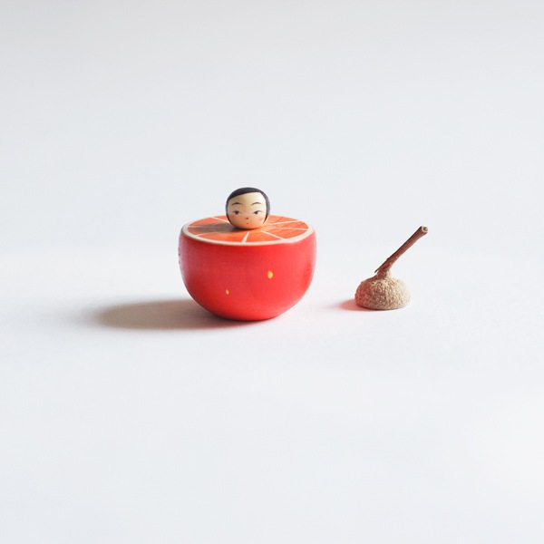 どんぐりこけし　みかん　model　M725　身長2.5ｃｍ