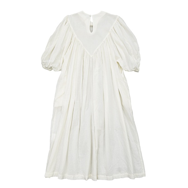 the last flower of the afternoon｜うすれかけた記憶　Embroidered yoke dress［White（白）］