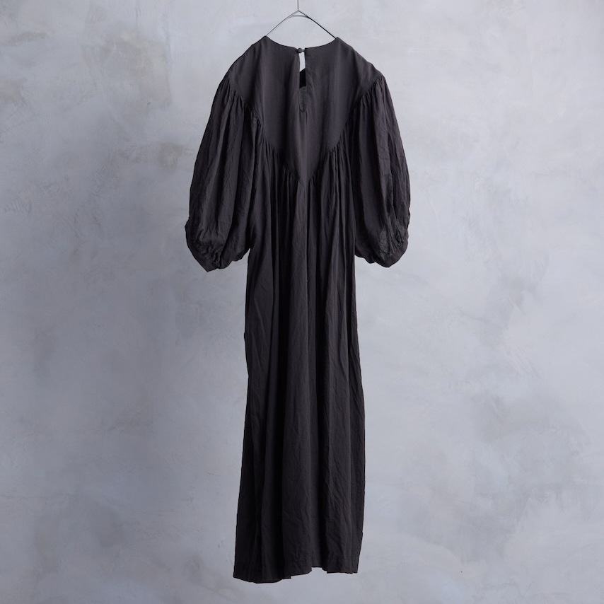 the last flower of the afternoon｜うすれかけた記憶　Embroidered yoke dress［Black（黒）］