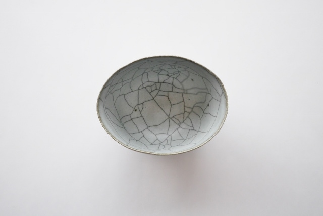 _田志保　炭入り楕円湯呑　H7cm