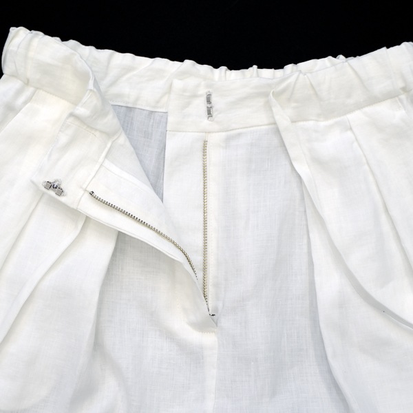 1dozen(イチダース）｜リネン２タックテーパードパンツ（750158）｜ Off White