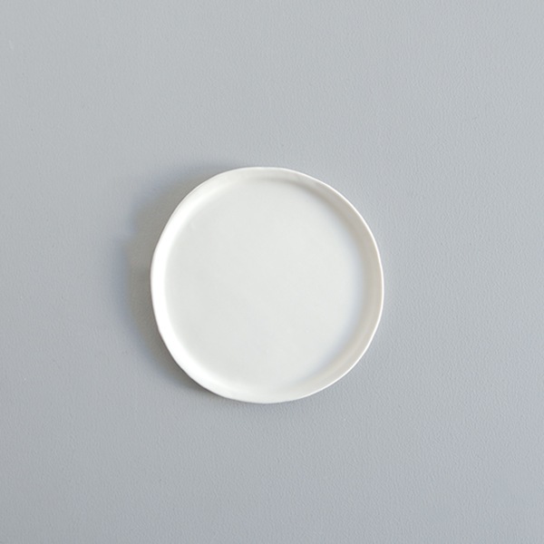 馬場勝文　白磁マットリム細4.5寸皿　Φ13.5ｃｍ
