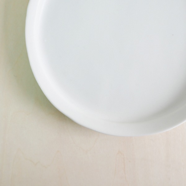 馬場勝文　白磁マットリム細4.5寸皿　Φ13.5ｃｍ