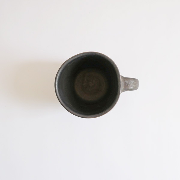 馬場勝文　黒釉マグ　高