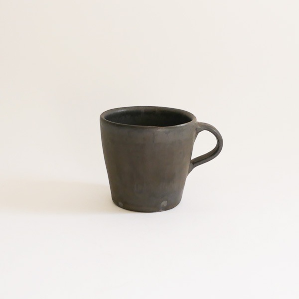 馬場勝文　黒釉マグ　高