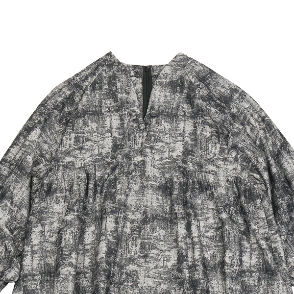 the last flower of the afternoon　藍⾊の靄 Key neck A line dress  Black　送料無料