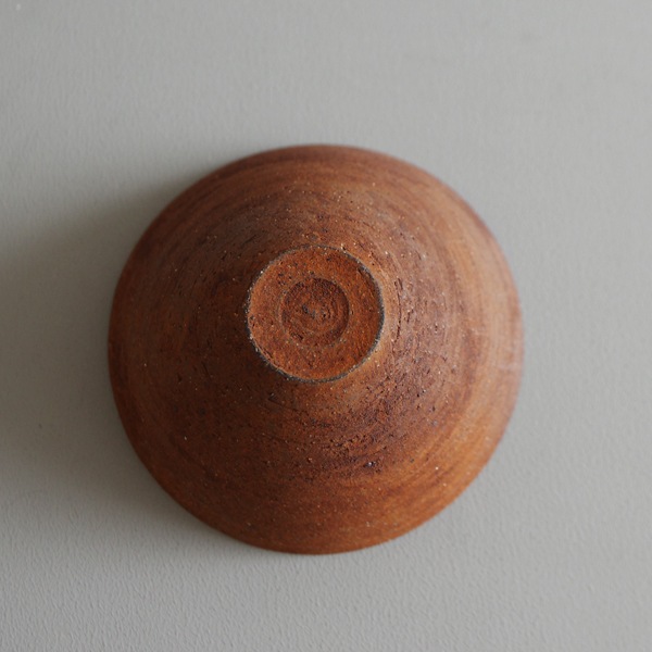 二階堂明弘　やきしめ碗（赤）　Φ13ｃｍ　Ｈ7ｃｍ（おまかせ）