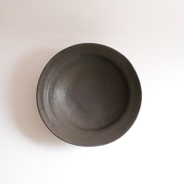馬場勝文　黒釉アンシンメトリー7寸鉢　Φ21ｃｍ