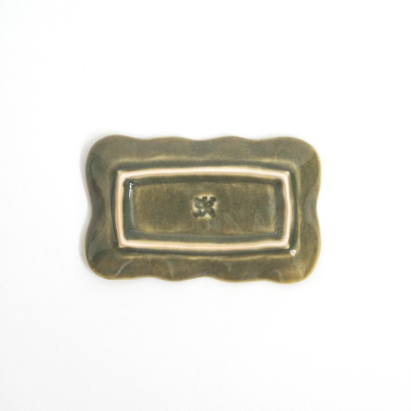 斉藤幸代　豆皿　ベベラ菊　濃い緑　5.5×8.5cm