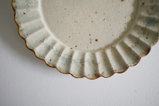 市野吉記 いろ安南 輪花皿 Φ20.5cm