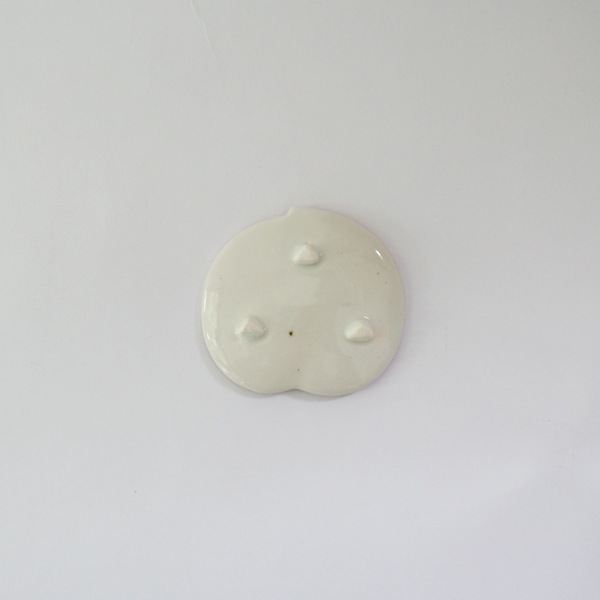 日高直子　小桃皿　鳥　　8.5×7ｃｍ