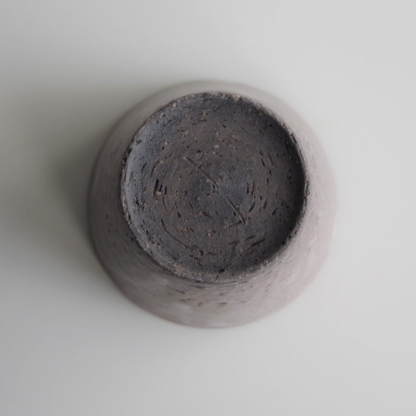 髙田志保　チタン釉カップ（小）　H8cm
