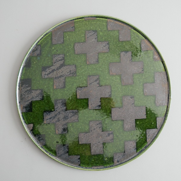 黒木泰等　織部十字文大皿　Φ39cm　H1.5cm