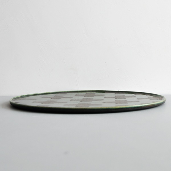 黒木泰等　織部十字文大皿　Φ39cm　H1.5cm