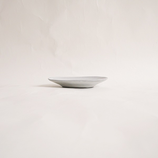 上國料正記　だ円小皿　11×14cm