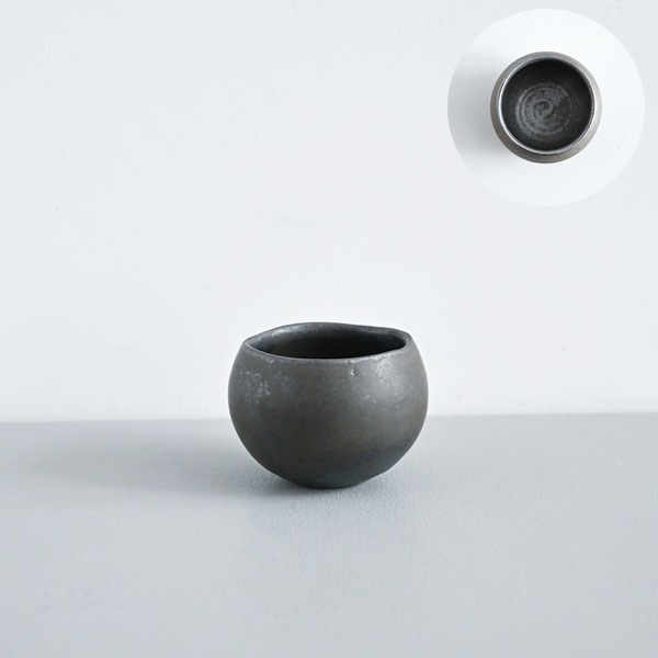 馬場勝文　黒釉丸カップ・小　H5cm