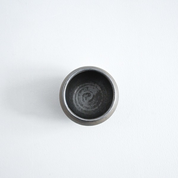 馬場勝文　黒釉丸カップ・小　H5cm