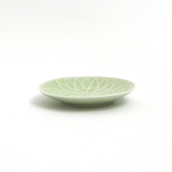 斉藤幸代　豆皿　マーガレット　　Φ10cm