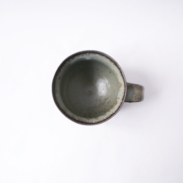 髙田志保　灰釉マグカップ　H8.5cm