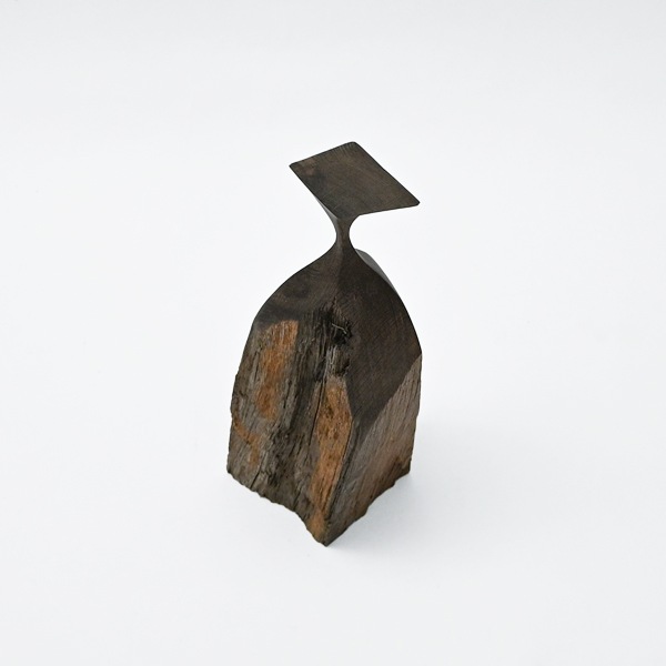 坂田琢磨　オブジェ（神代・楢・ナラ）　H30ｃｍ
