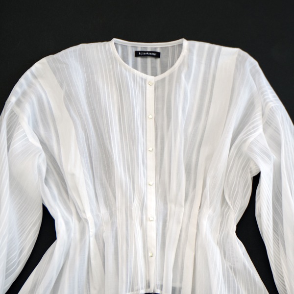 kijinokanosei  tuck blouse 　color：nagiWH