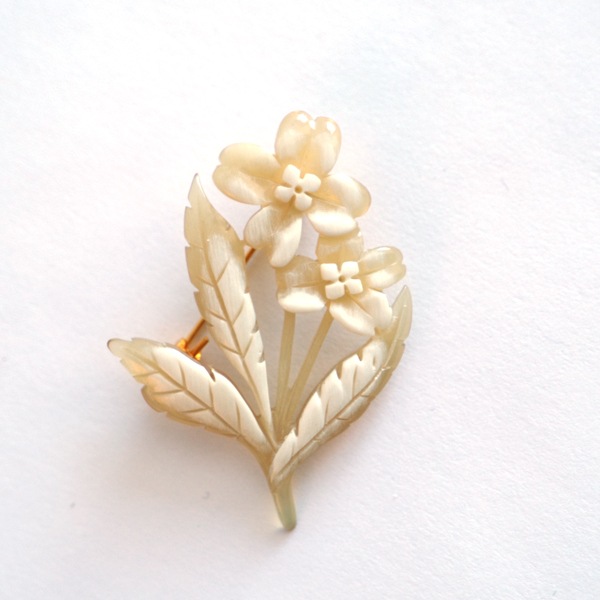 BISOU　春草 　ブローチ