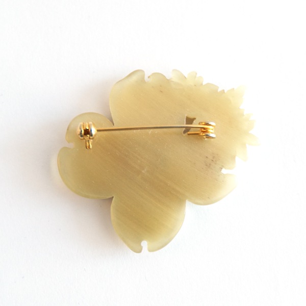 BISOU　ハナミズキと小花 　ブローチ