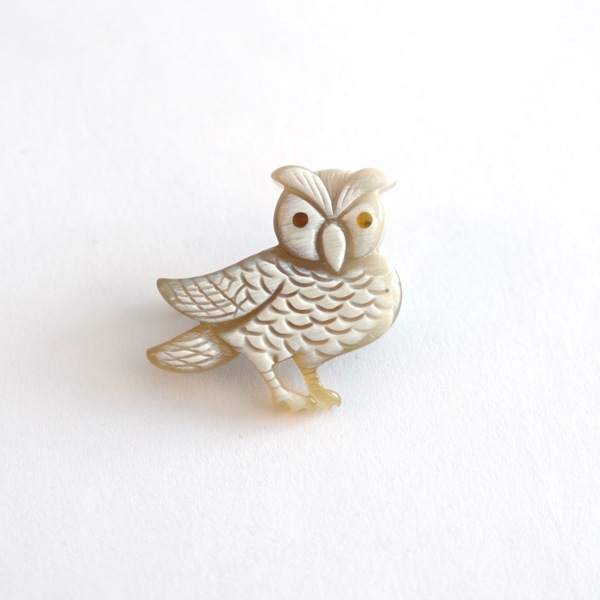 BISOU　フクロウのフルート 　ブローチ