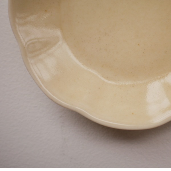 折居ゆか　輪花小皿