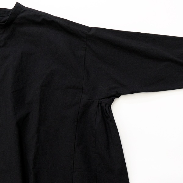 the last flower of the afternoon｜滲むひかり　Rectangle blouse［Black（黒）］