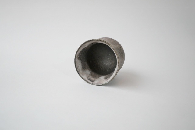 _田志保　チタン釉小汲み出し/H6.5cm