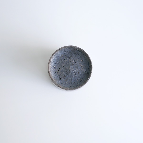 _田志保　チタン釉カップ　H9.5cm