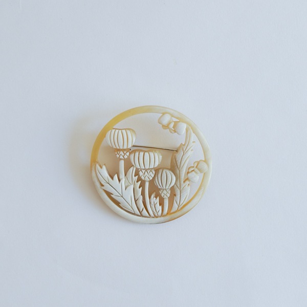 BISOU　あざみと蝶　ブローチ