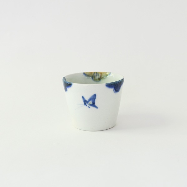 日高直子　そば猪口 花と蝶　model　C　Φ8ｃｍ