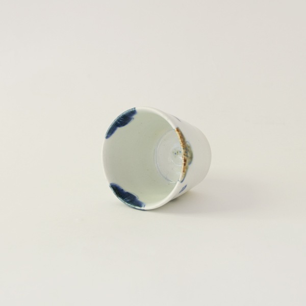 日高直子　そば猪口 花と蝶　model　C　Φ8ｃｍ