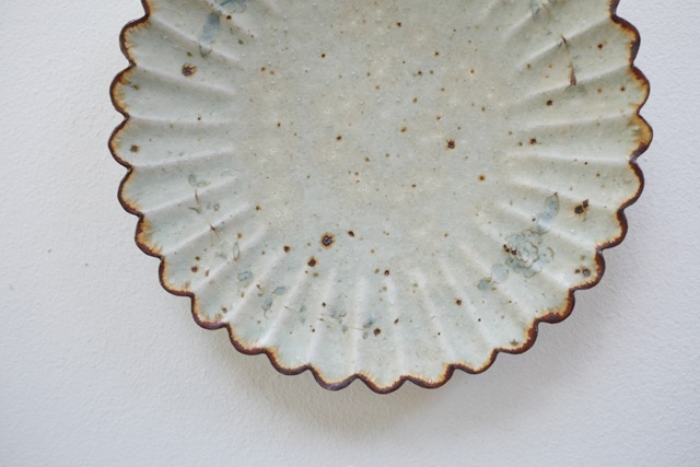 市野吉記　いろ安南　輪花皿　model２　Φ18ｃｍ