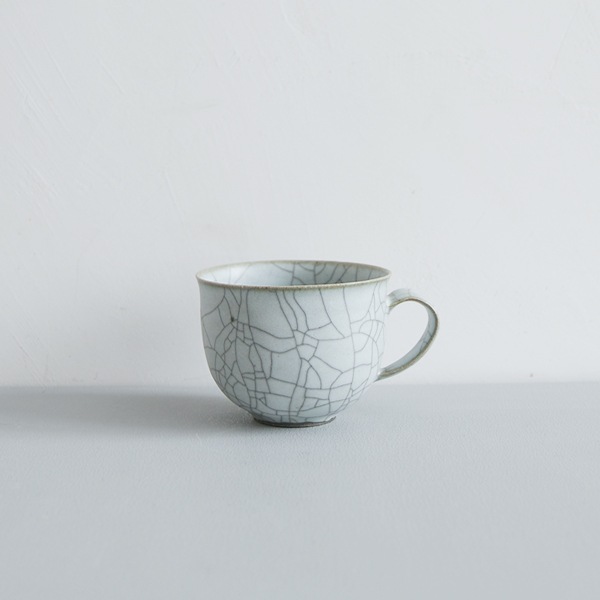 髙田志保　炭入り丸マグカップ　Φ9cm　H7cm