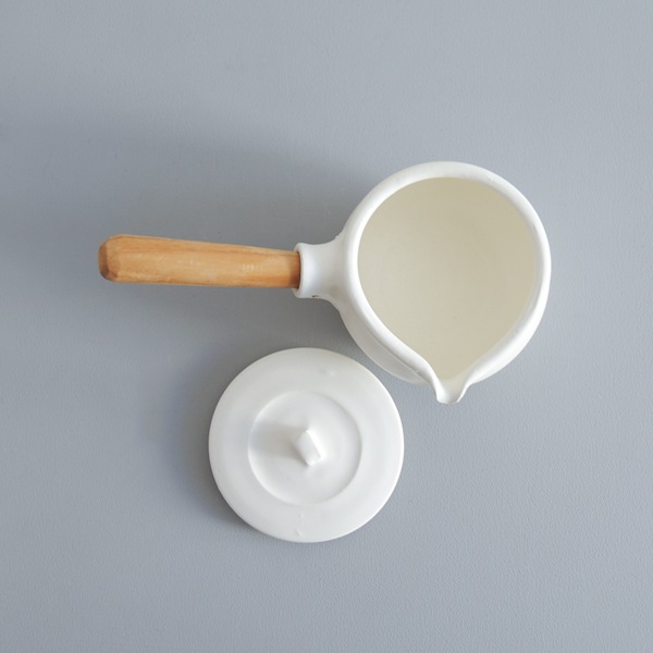 馬場勝文 耐熱ミルクパン蓋付き（白） 左利き用