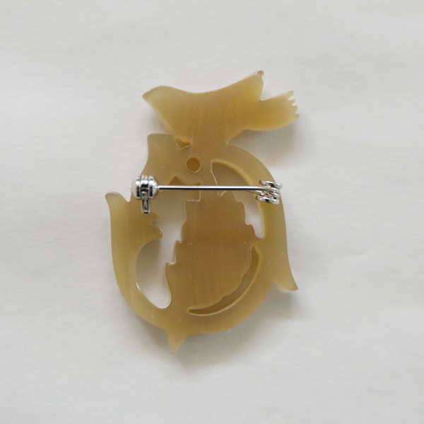 BISOU  旅立ち　ブローチ