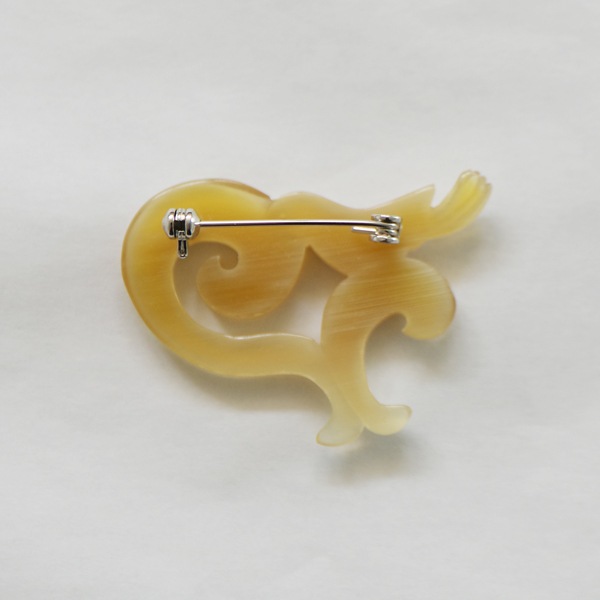 BISOU  泉湧く　ブローチ