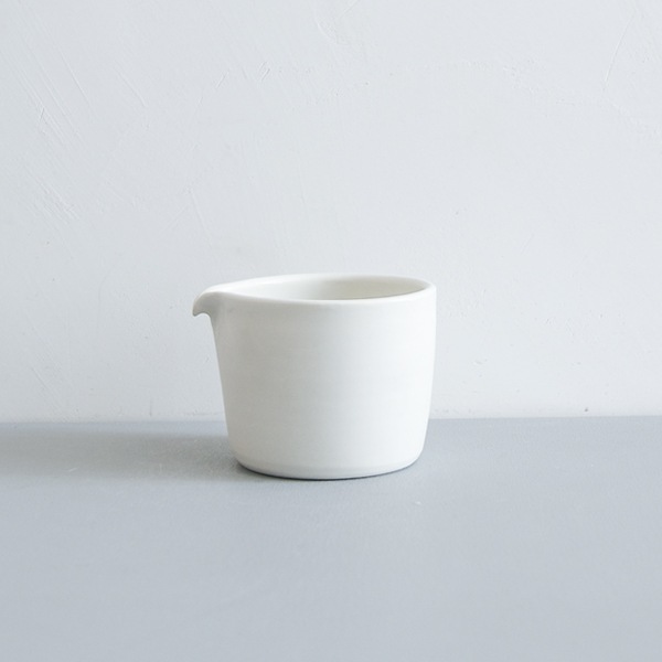 馬場勝文　白磁マット片口注器