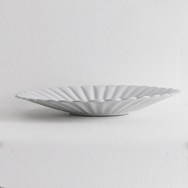 上國料正記　輪花平大皿　Φ25ｃｍ