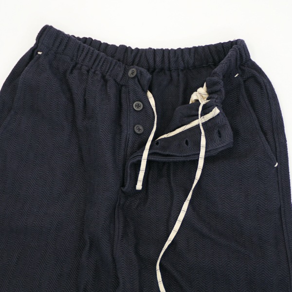GUPTIHA　 TEORI Cotton Herringbone  Easy Taper　Black　送料無料
