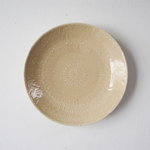 斉藤幸代　ダアリア5寸鉢（アイボリー）　Φ16.5ｃｍ
