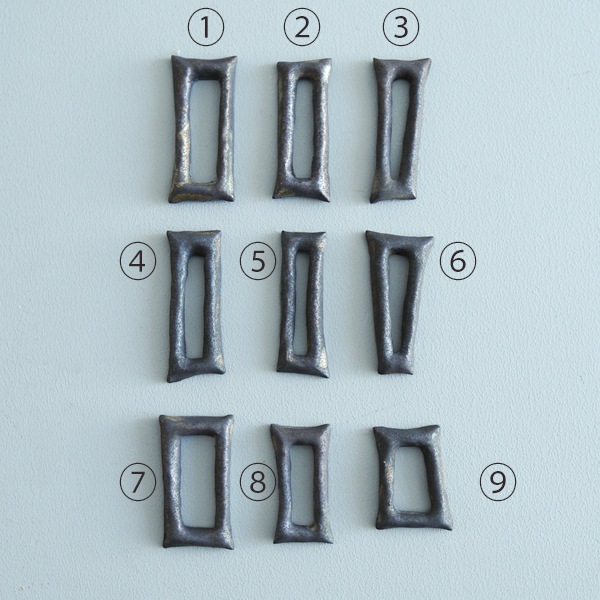 髙田志保　黒釉箸置き　各種2　