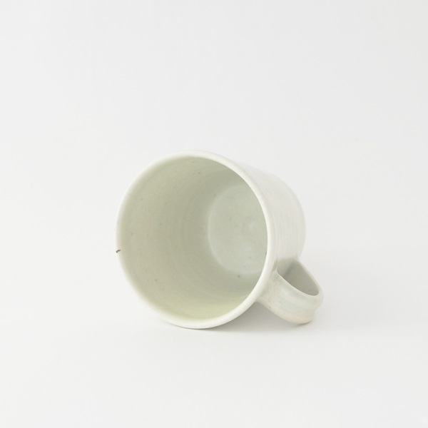 日高伸治　白磁マグカップ　Φ10cm