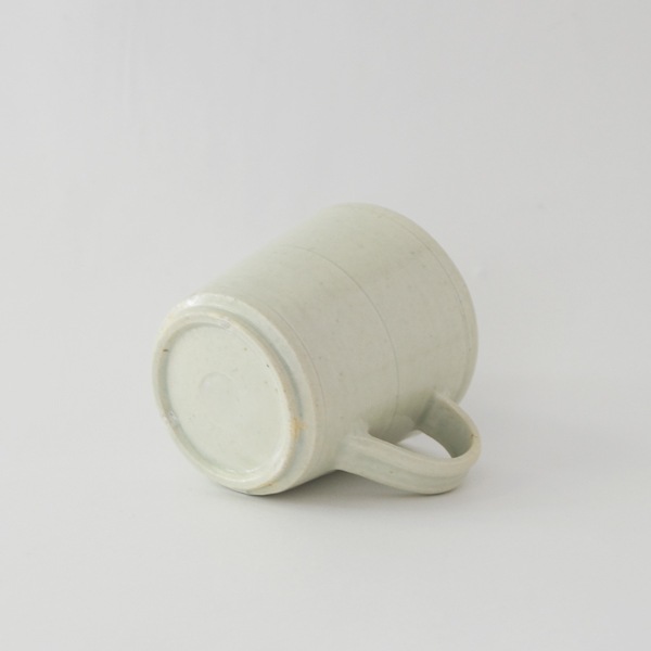 日高伸治　白磁マグカップ　Φ10cm